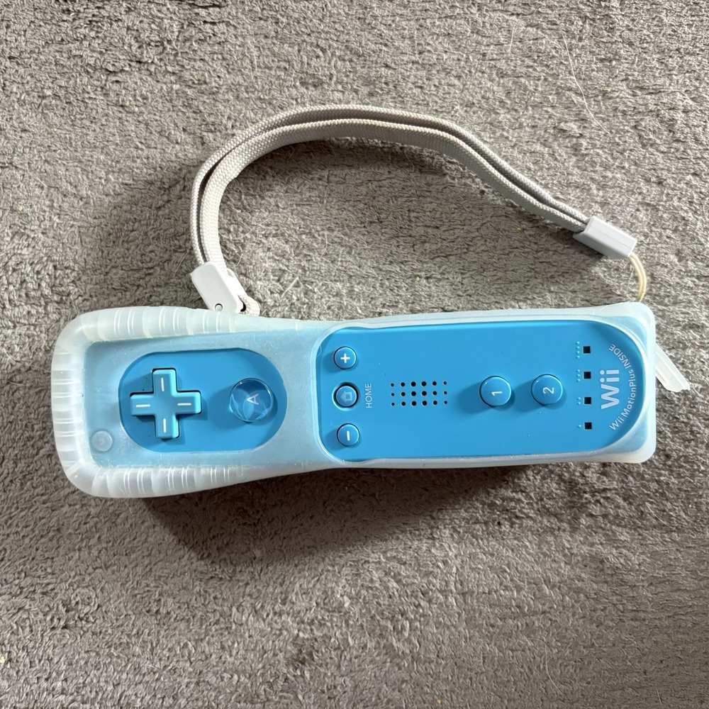 Nintendo Wii Remote Plus Motion Controller - Blue - TESTED
